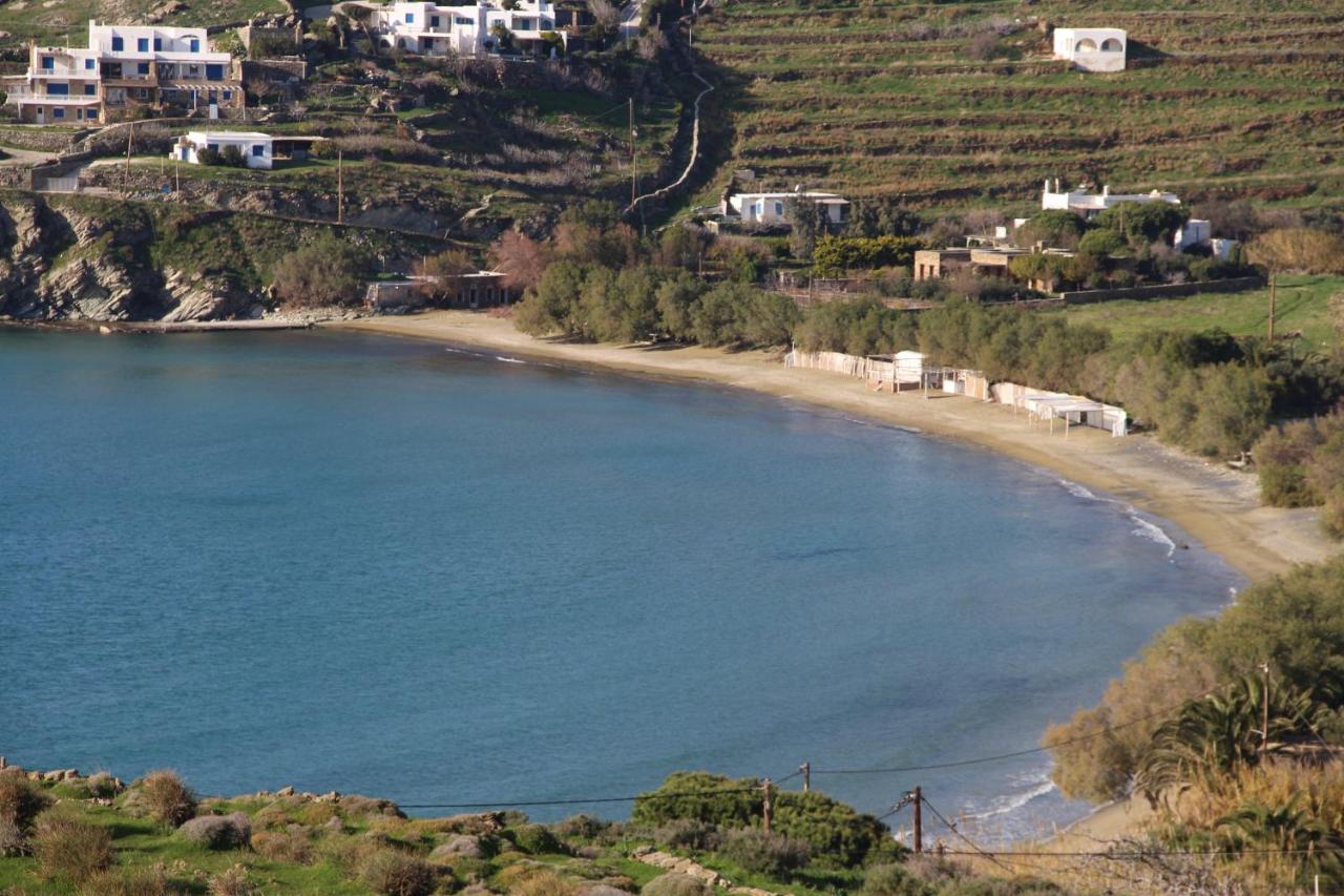Cozy Guesthouse - Agios Romanos Exterior photo