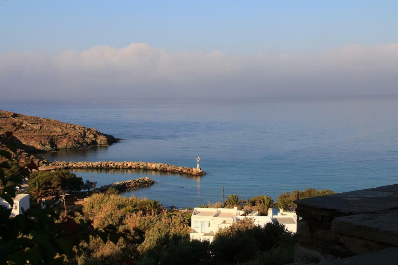 Cozy Guesthouse - Agios Romanos Exterior photo