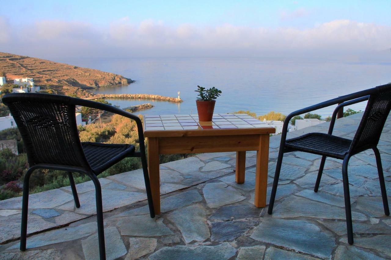 Cozy Guesthouse - Agios Romanos Exterior photo